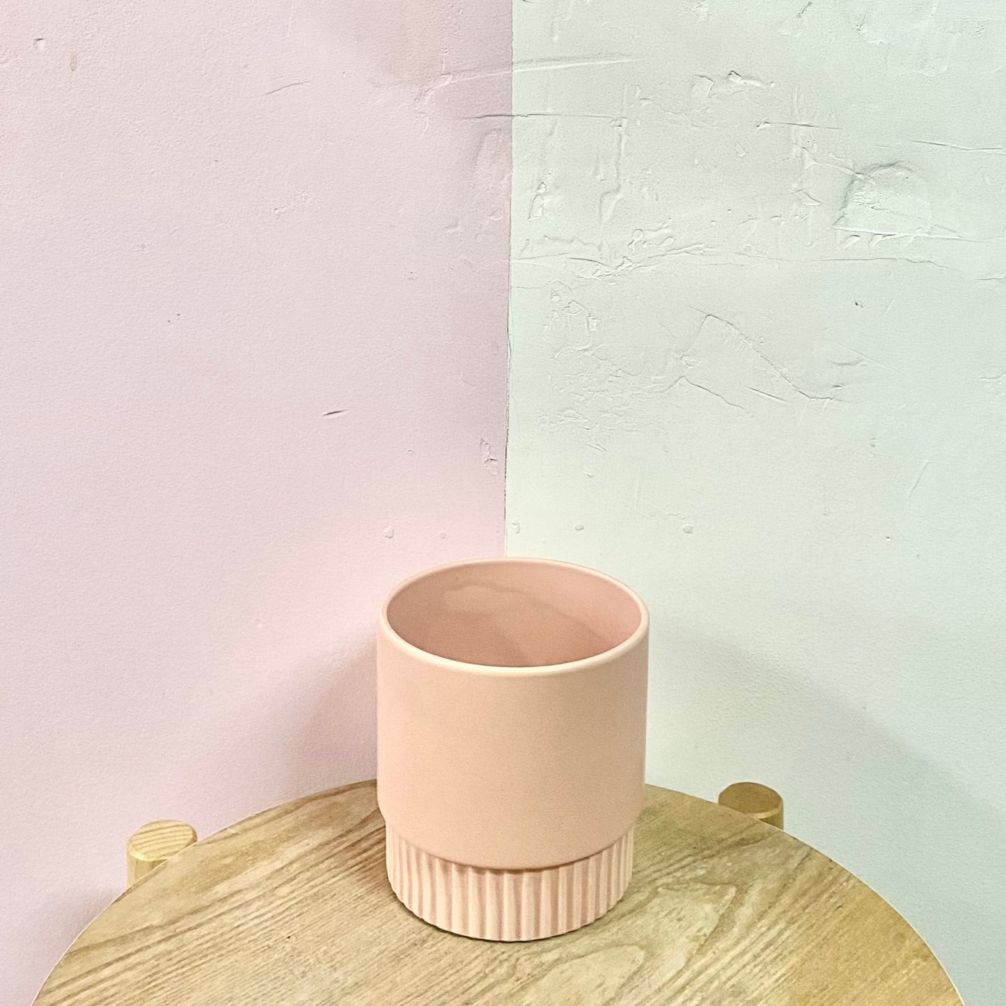 Deboss Ceramic Pot