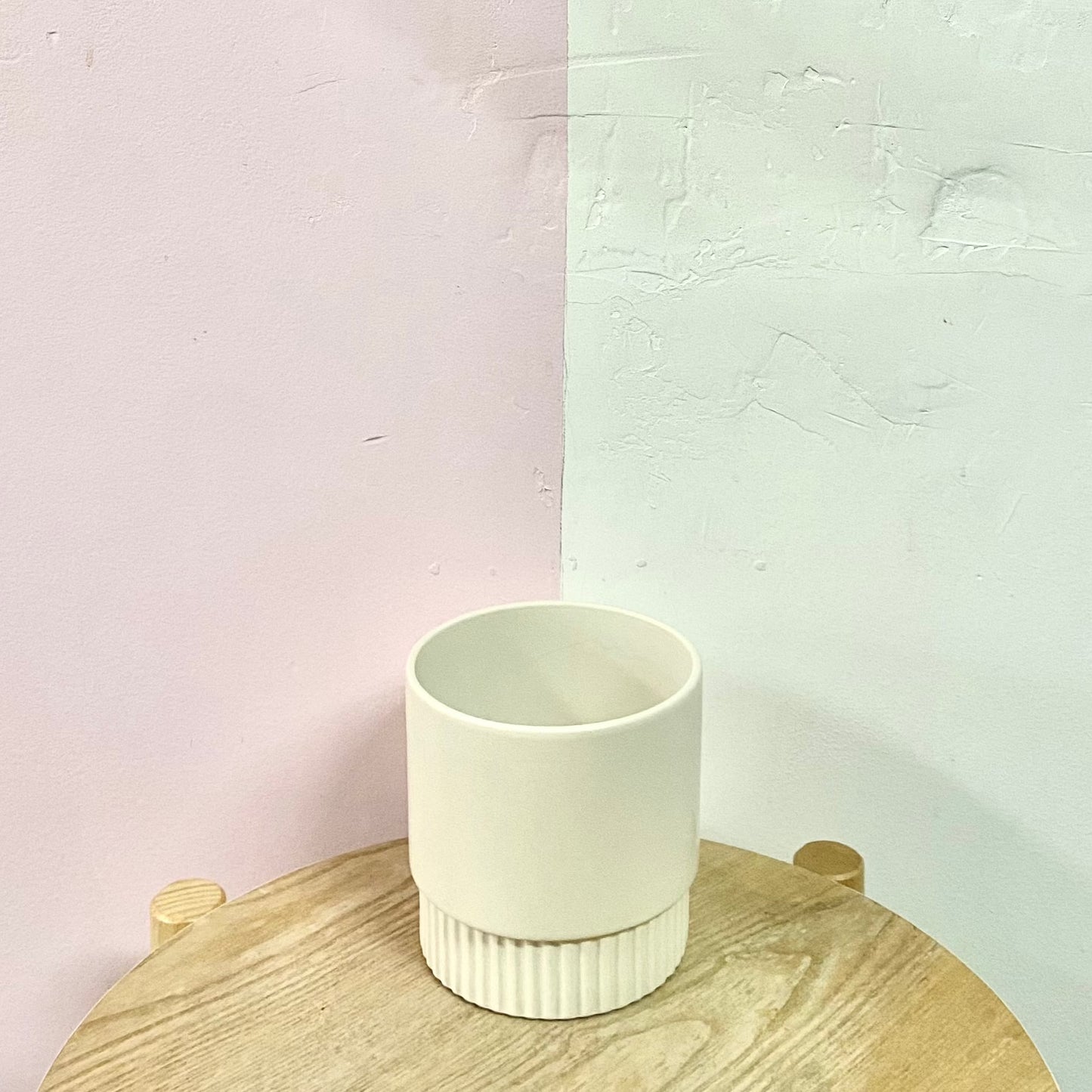 Deboss Ceramic Pot