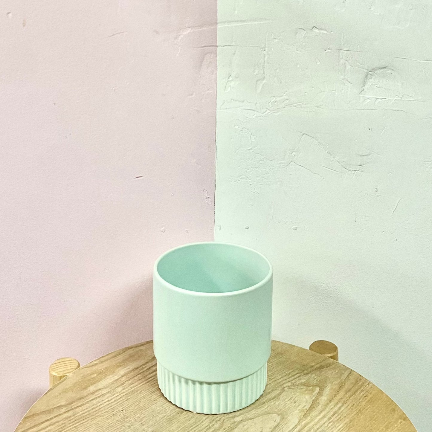 Deboss Ceramic Pot