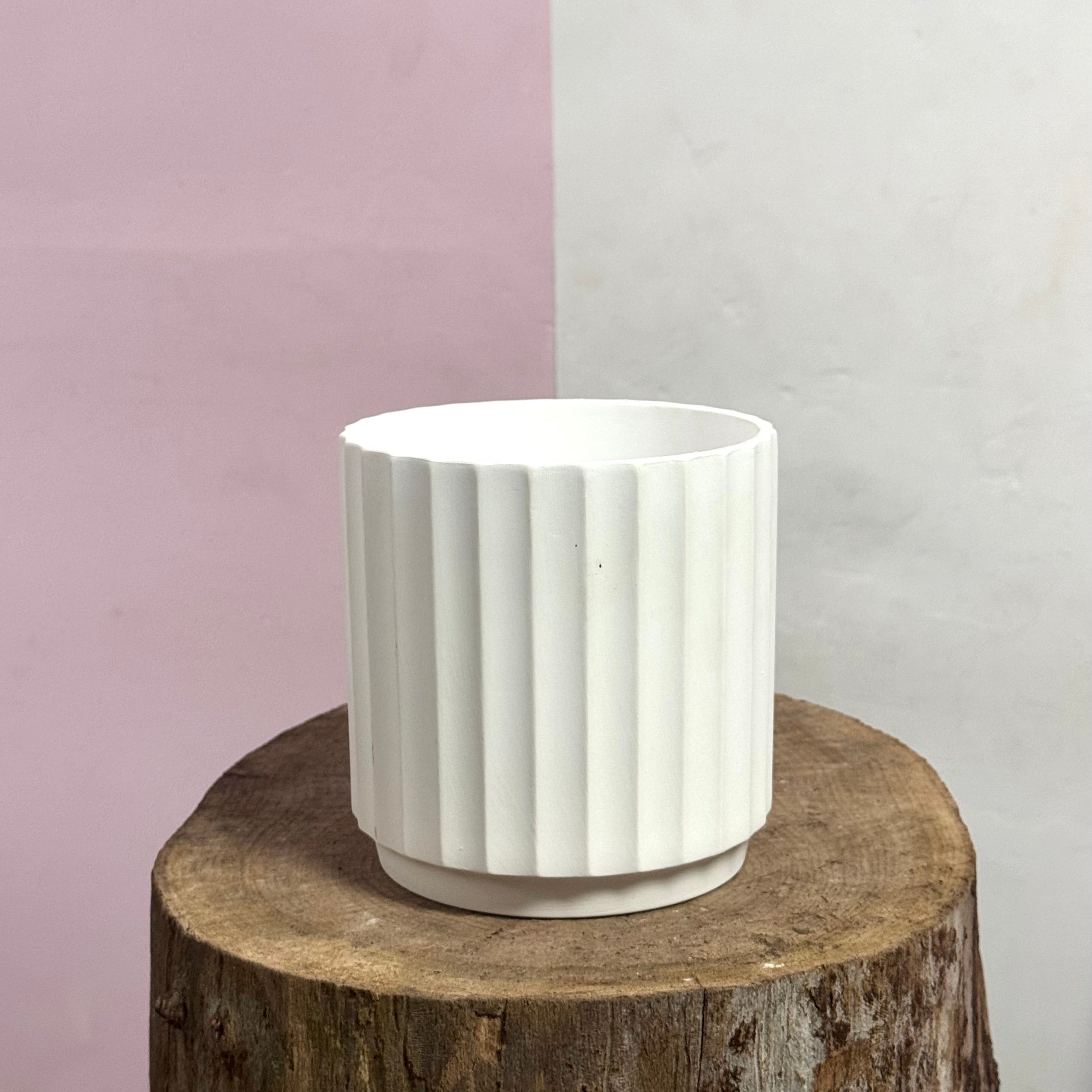 Cedar Pot - White