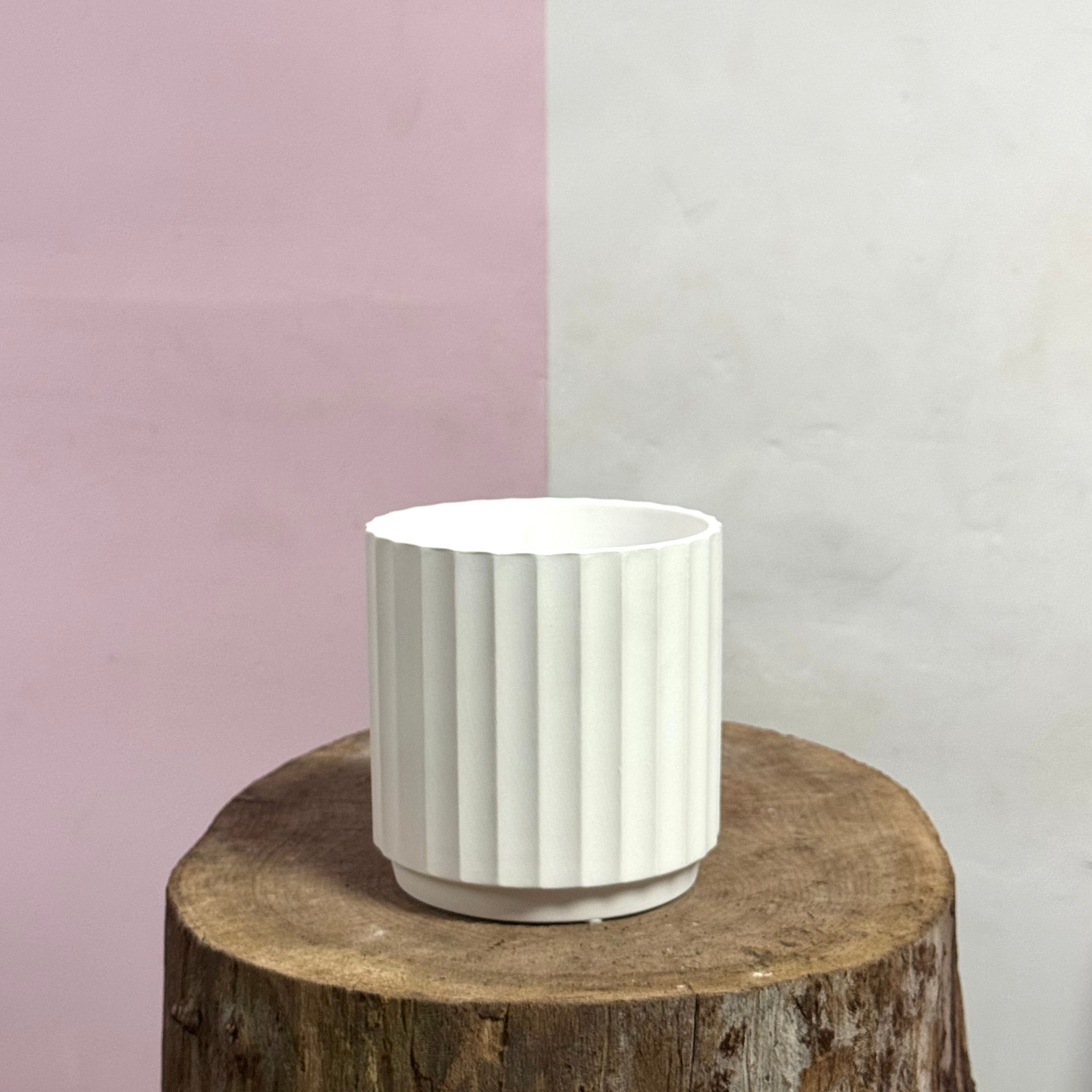 Cedar Pot - White