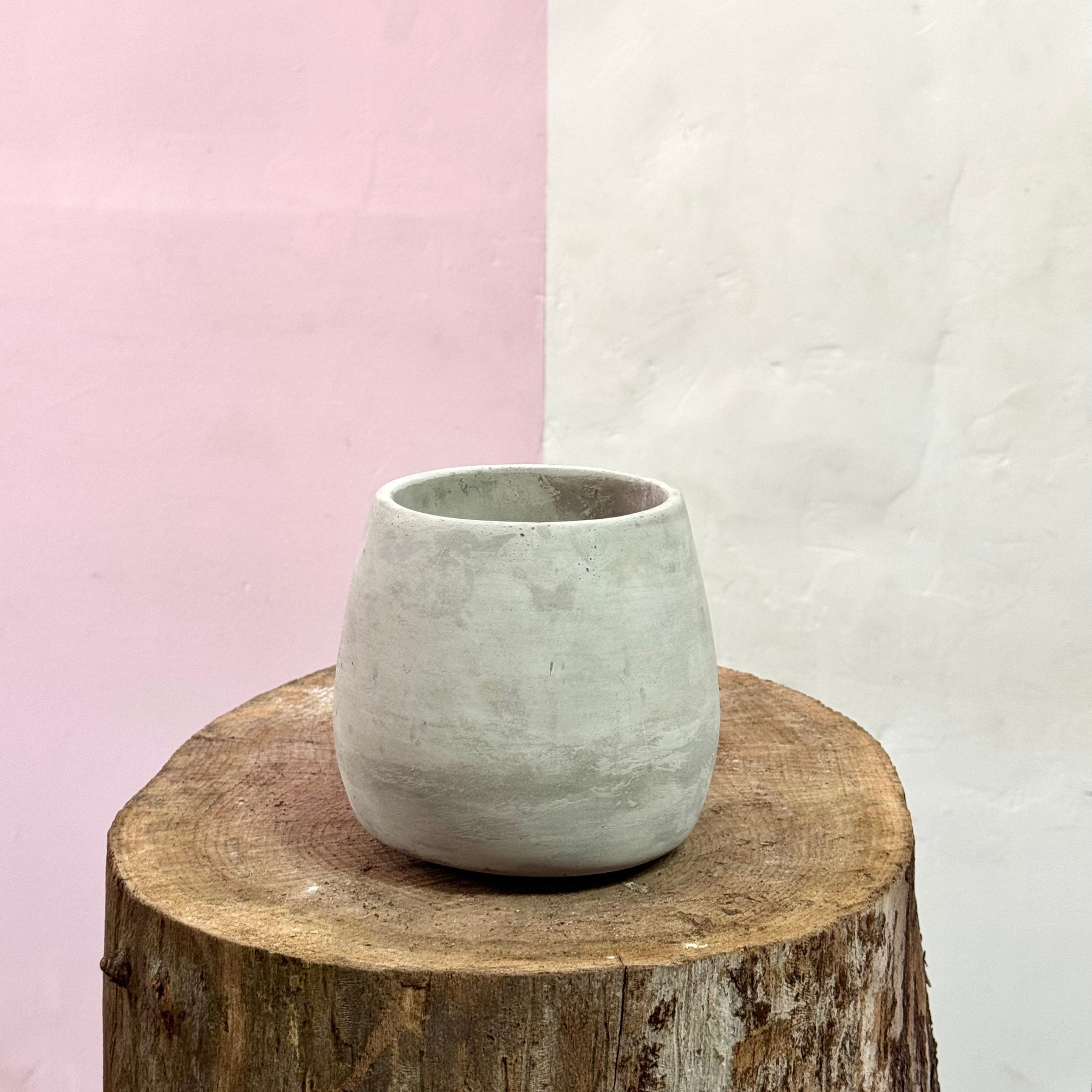 Cement Rounded Egg Pot