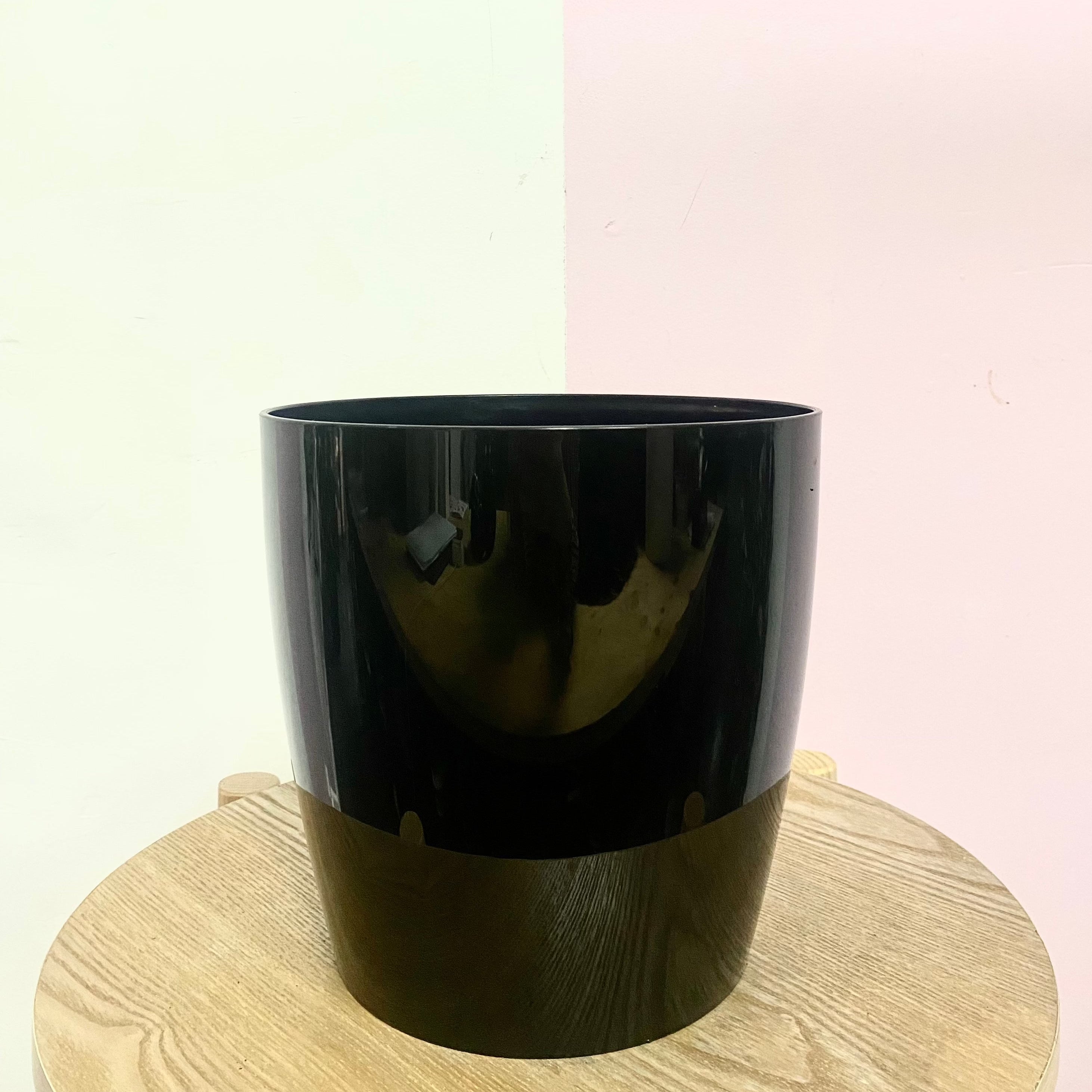光泽塑料花盆