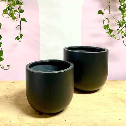 Urban Egg Pot in Black